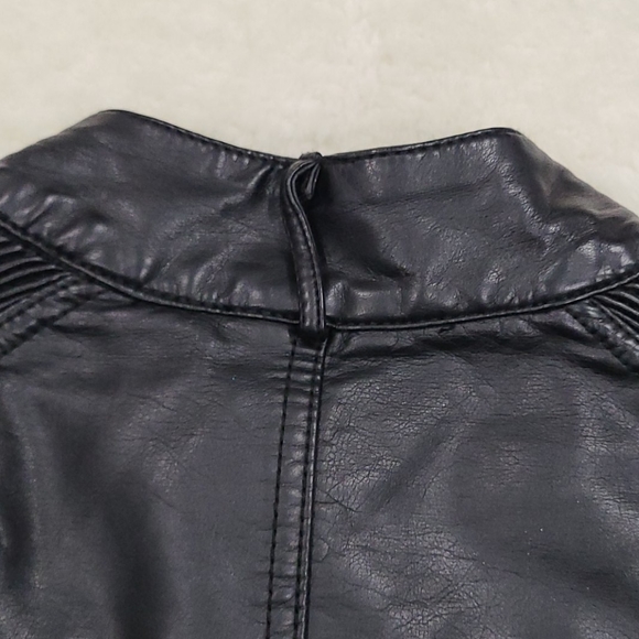 Cute Suzy Shier Stylish Woman's Jacket - Picture 10 of 13